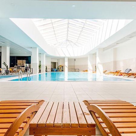Luxury Condo On 18Th Floor With Pool, Fitness, Parking Included. Skopje Exterior foto