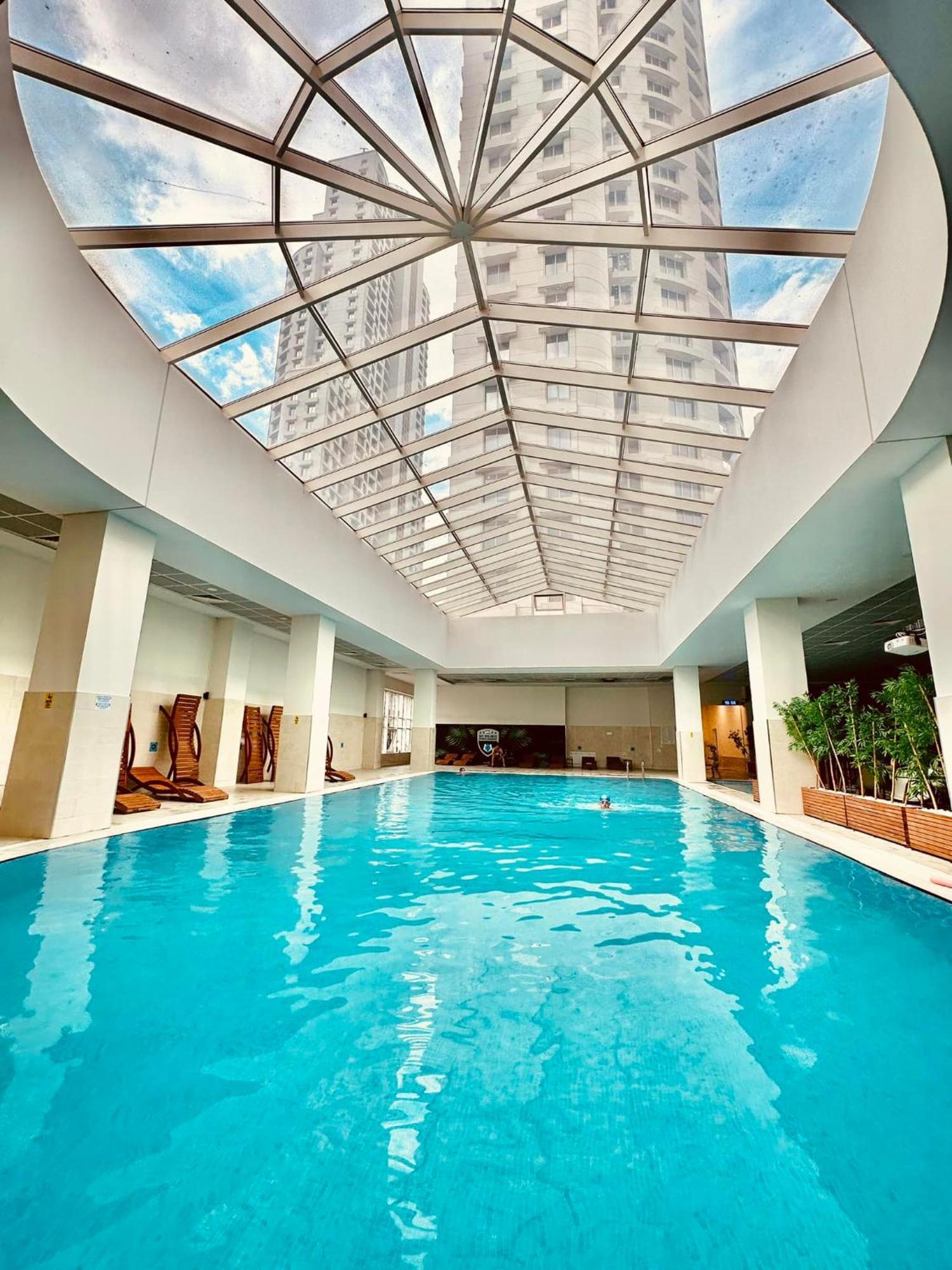 Luxury Condo On 18Th Floor With Pool, Fitness, Parking Included. Skopje Exterior foto